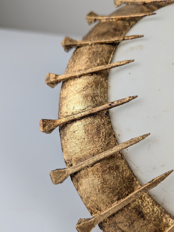 Image 1 of Lampe ensoleillée à clous forgés, feuille d'or et opaline, années 1940