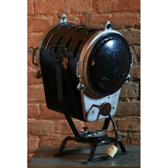 Image 1 of Projecteur de théâtre et de cinéma d'époque modèle RF 250 "n 2", Pologne