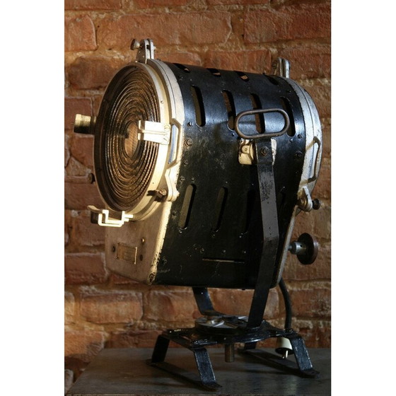 Image 1 of Projecteur de théâtre et de cinéma d'époque modèle RF 250 "n 2", Pologne