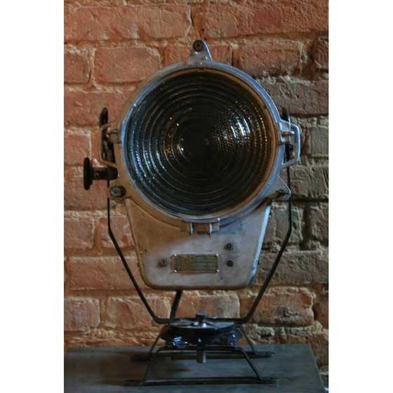 Image 1 of Projecteur de théâtre et de cinéma d'époque modèle RF 250 "n 2", Pologne