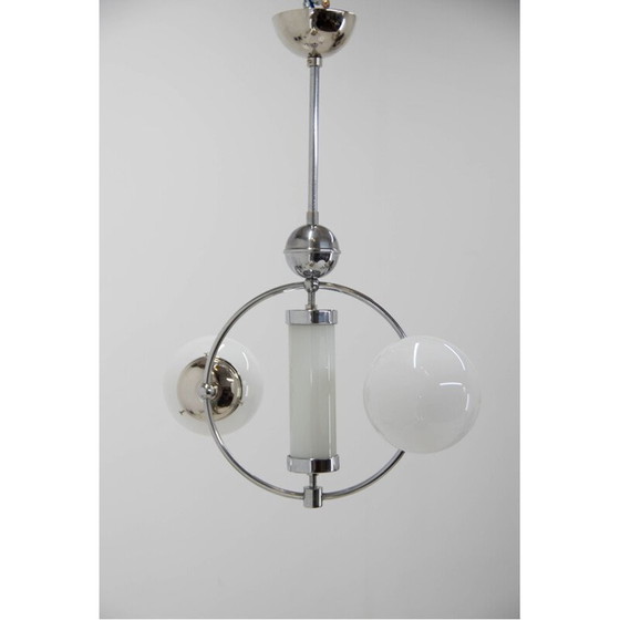 Image 1 of Lustre vintage en verre opalin, années 1930