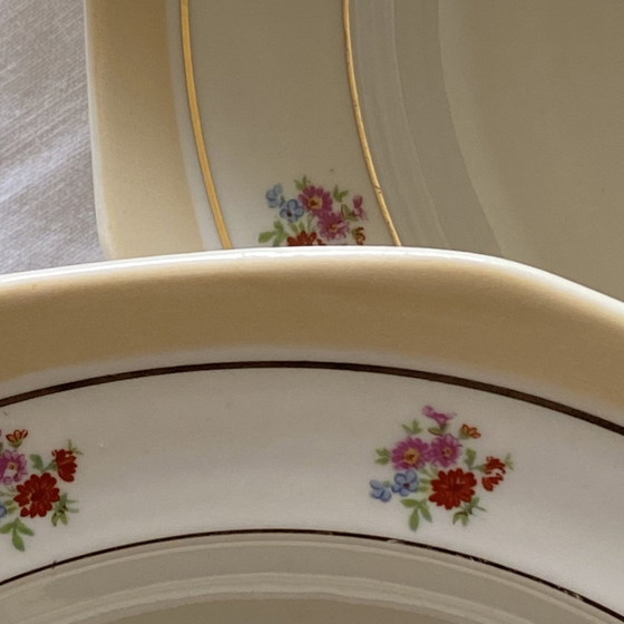 Image 1 of Lot De 6 Assiettes Creuses M Et S Berry Petites Fleurs Et Dorure Porcelaine Ancienne Limoges