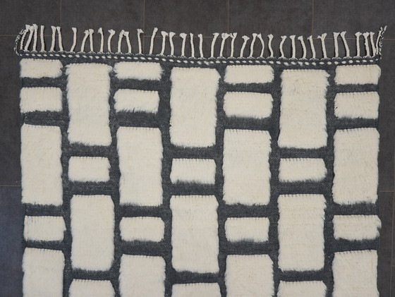 Image 1 of Tapis berbère - 247 Cm X 145 Cm - Laine blanche et noire