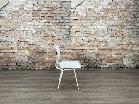 Image 1 of Ahrend Revolt White Set 6X Chairs