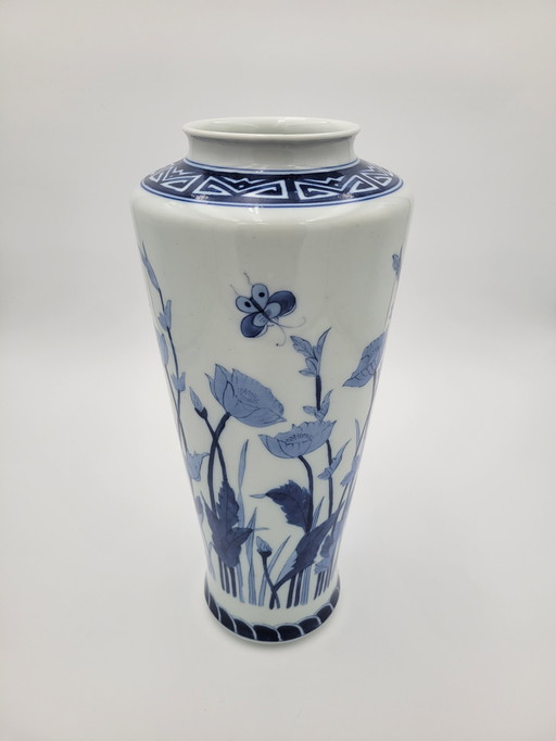 Vase Chinois En Porcelaine