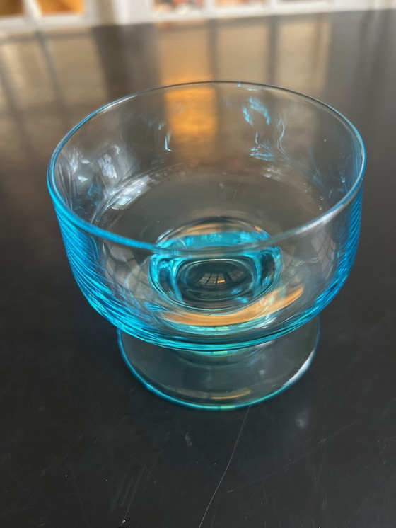 Image 1 of 6 Verres En Cristal Bleu 1970