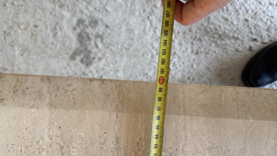 Image 1 of Table basse octogonale en travertin Vintage