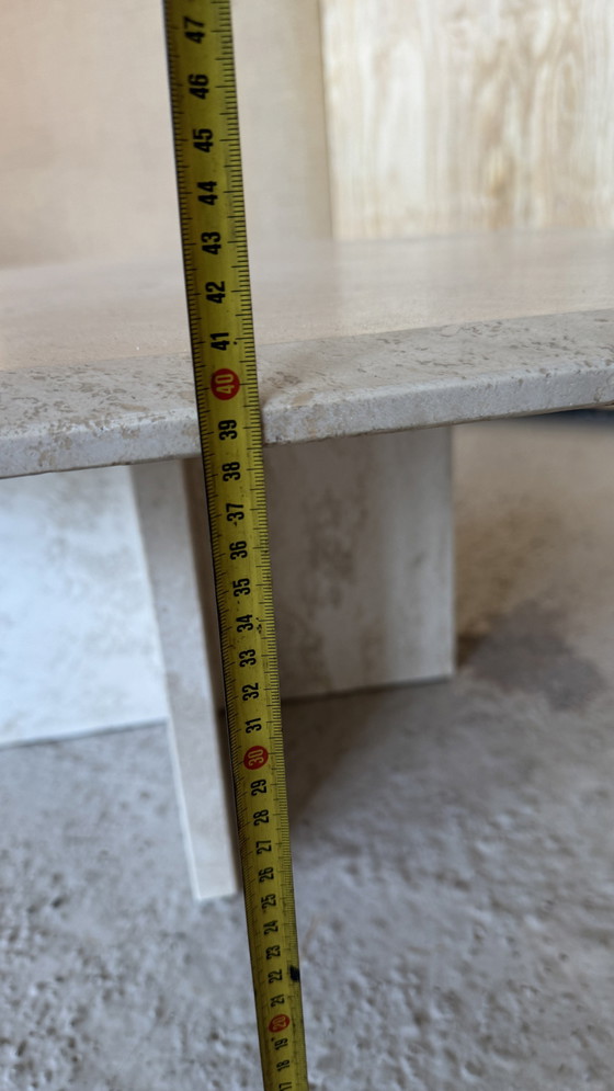 Image 1 of Table basse octogonale en travertin Vintage