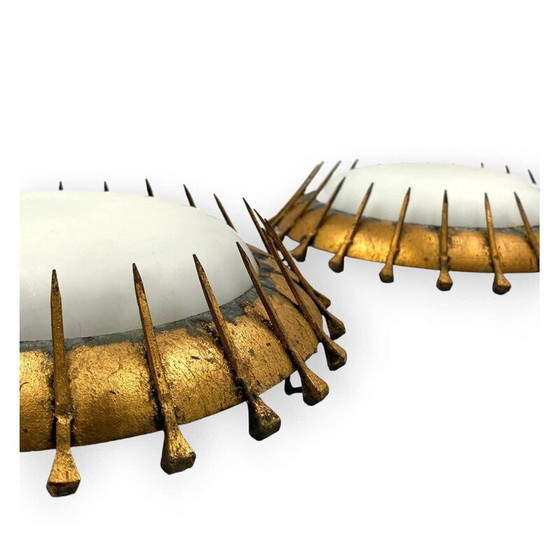 Image 1 of Paire d'appliques vintage en métal doré et verre opalin, France 1960