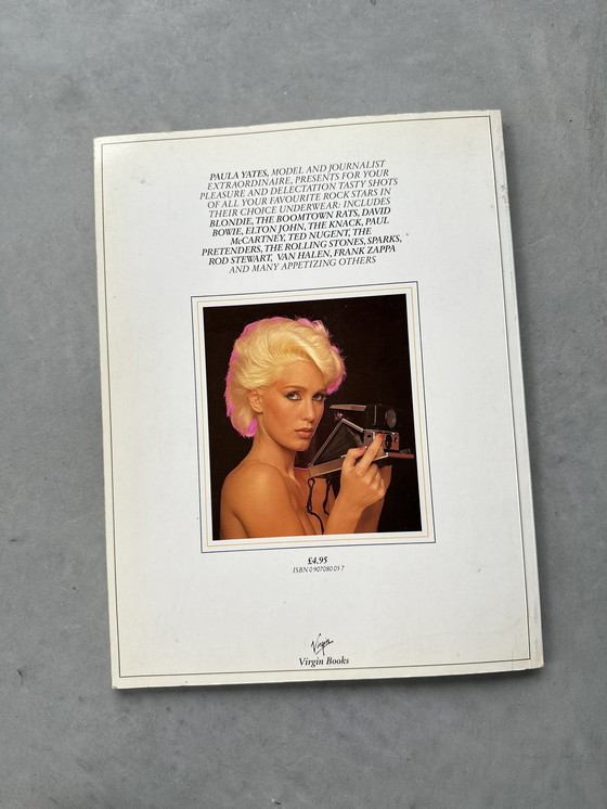 Image 1 of Livre de photos d'époque "Rock Stars en caleçon" par Paula Yates