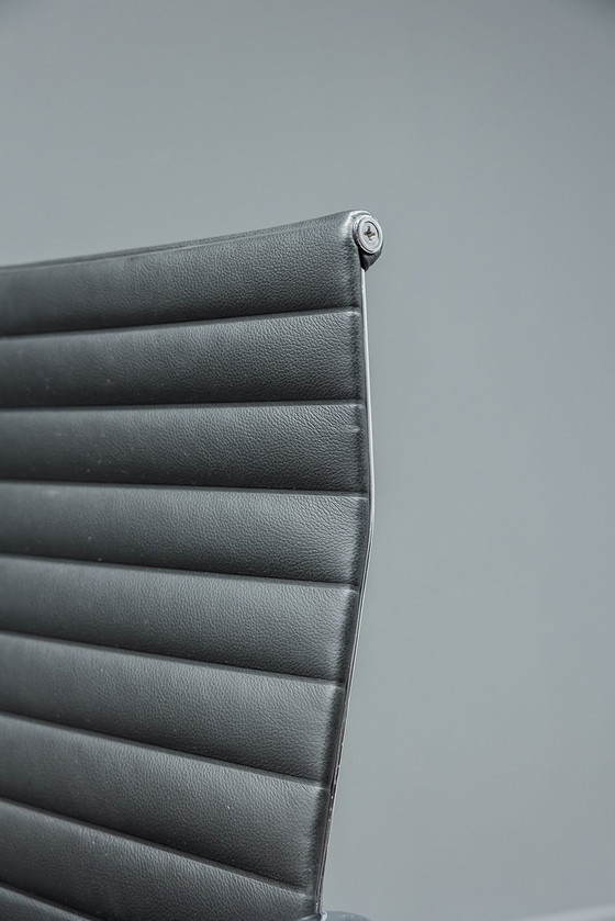 Image 1 of Chaise de bureau Eames Ea119 Alugroup