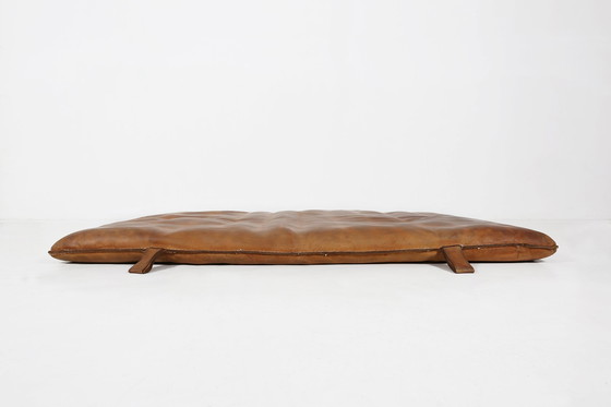 Image 1 of Tapis de gymnastique vintage en cuir épais, Belgique 1930S