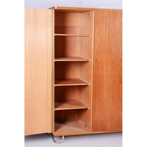 Image 1 of Armoire Bauhaus vintage en bois de chêne, Tchécoslovaquie, années 1930
