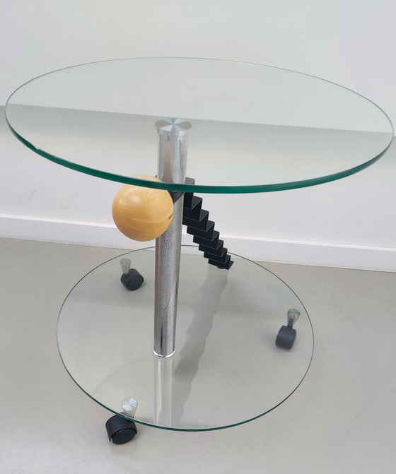 Image 1 of Table d'appoint postmoderne 1980