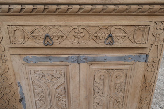 Image 1 of Buffet 2 Portes Décors Style Gothique