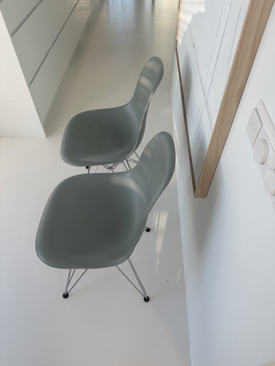 Image 1 of 2x Vitra Eames Dsr