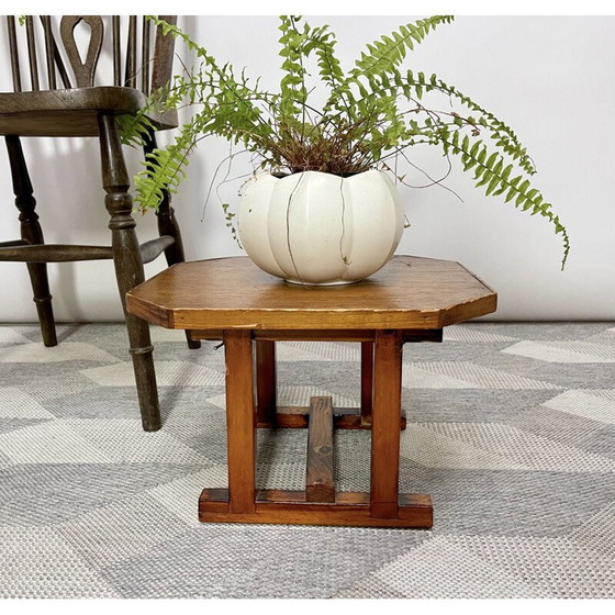 Image 1 of Table basse vintage en bois de style asiatique