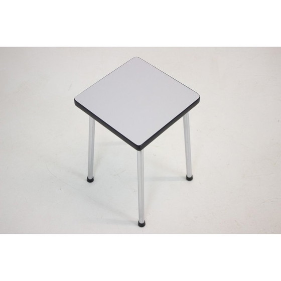 Image 1 of Table à fleurs du milieu du siècle, Tchécoslovaquie années 1960