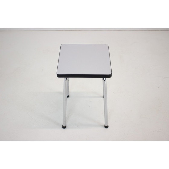 Image 1 of Table à fleurs du milieu du siècle, Tchécoslovaquie années 1960