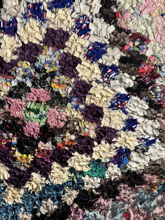 Image 1 of Tapis marocain vintage Boucherouite