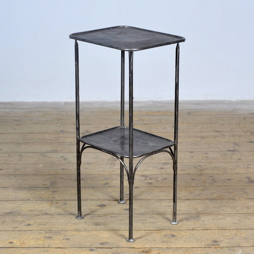 Table de chevet, 1920