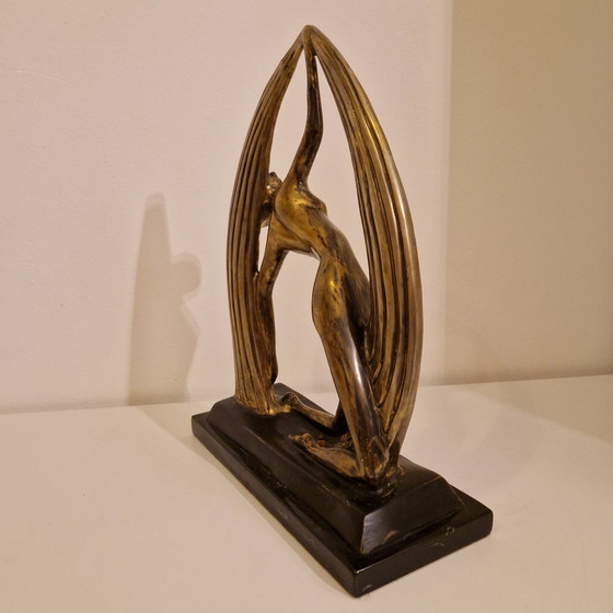 Image 1 of Statue Artdeco sur socle en marbre