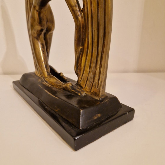 Image 1 of Statue Artdeco sur socle en marbre