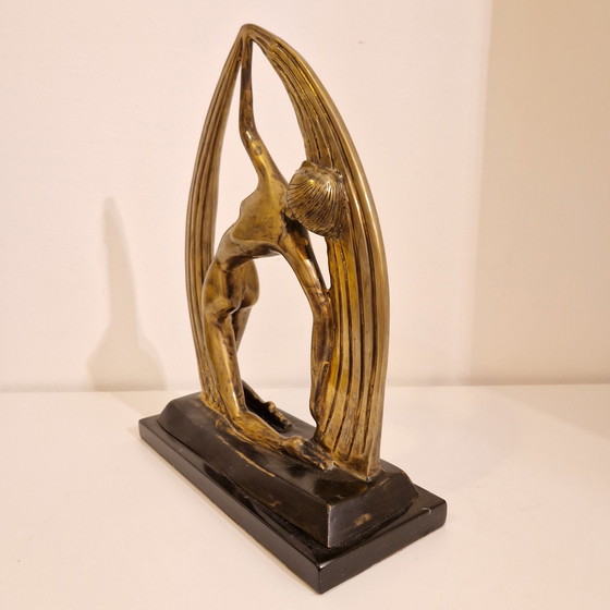 Image 1 of Statue Artdeco sur socle en marbre