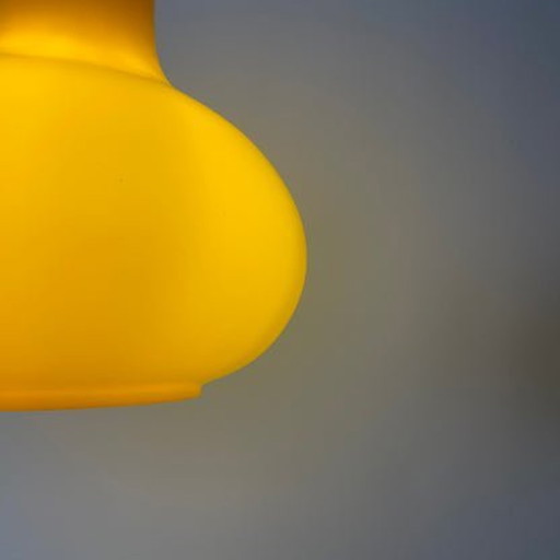 Lampe à suspension Peill & Putzler - Jaune, forme goutte d'eau