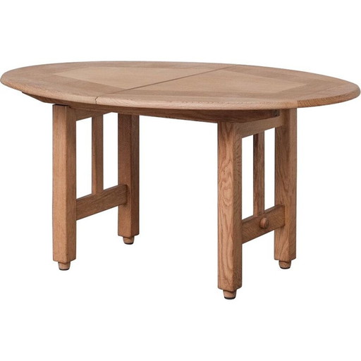 Table de salle à manger ovale en bois de chêne par Guillerme et Chambron, 1970