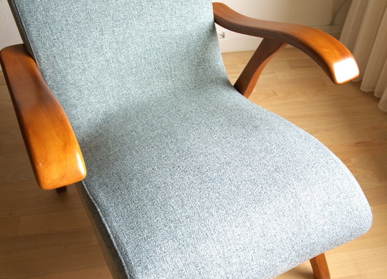 Image 1 of Fauteuil Vitage des années 50