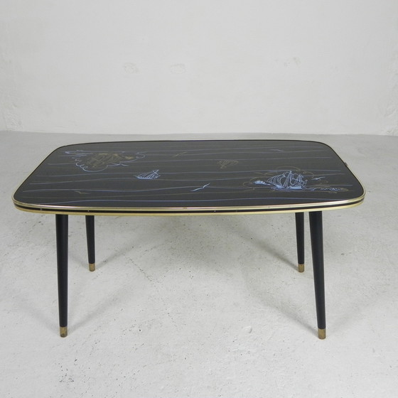 Image 1 of Table basse vintage avec plateau en verre et pieds angulaires