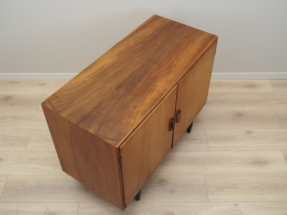 Image 1 of Armoire en noyer, Design danois, 1960S, Designer : Børge Mogensen