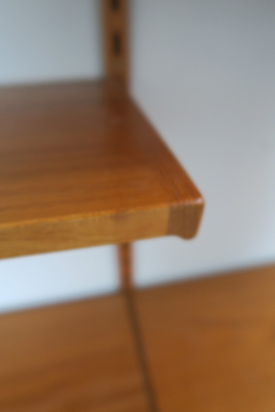 Image 1 of Etagère murale danoise en teck des années 60 par Kai Kristiansen