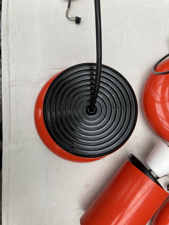 Image 1 of 4 Suspensions En Métal, Orange Années 70.