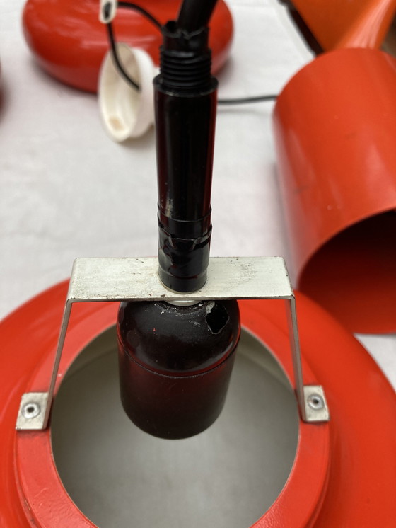 Image 1 of 4 Suspensions En Métal, Orange Années 70.