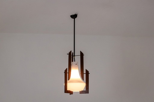 Paire De Suspensions En Opaline. Années 1960.