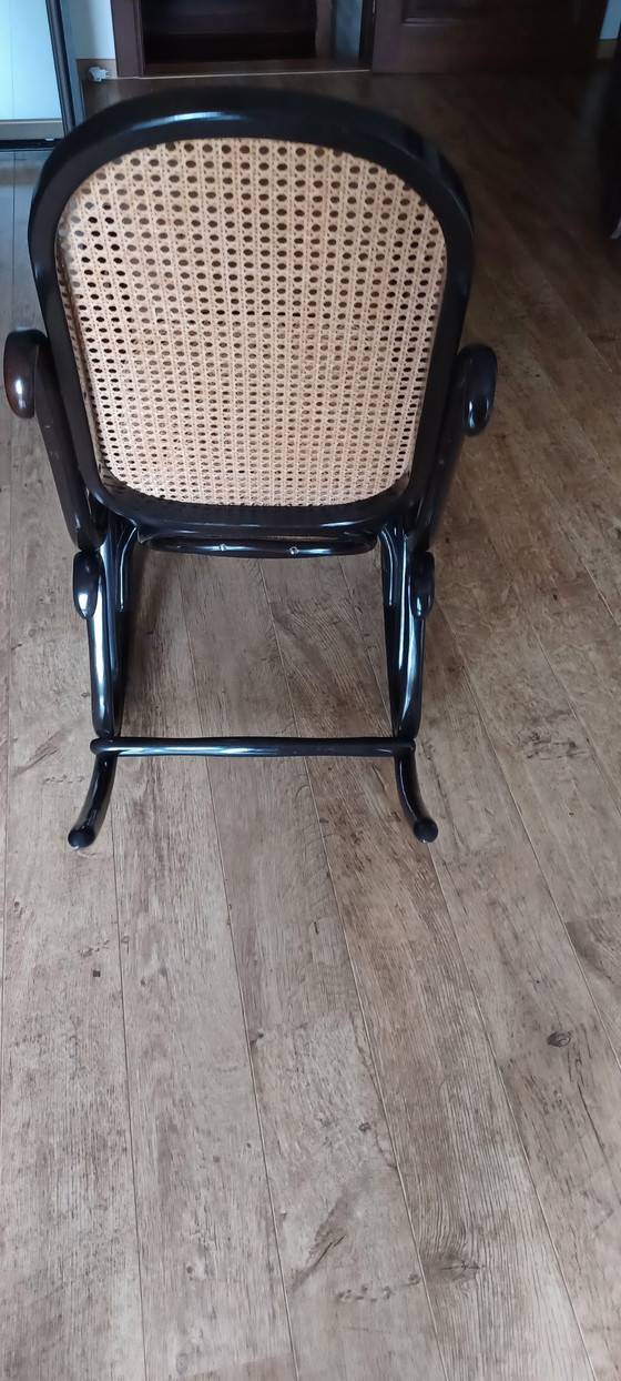 Image 1 of Fauteuil à bascule Thonet 1986