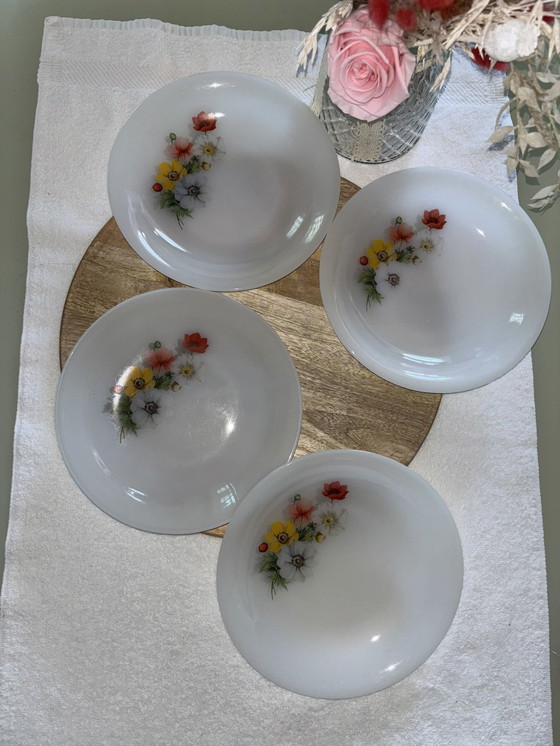 Image 1 of 4 Petites Assiettes