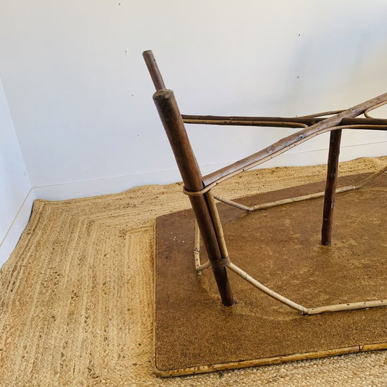 Image 1 of Table vintage en rotin de forme libre