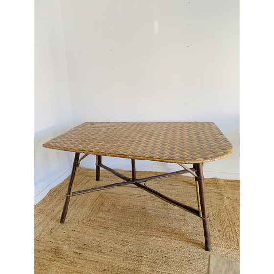 Image 1 of Table vintage en rotin de forme libre