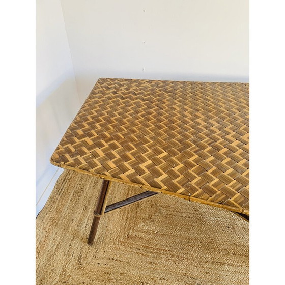 Image 1 of Table vintage en rotin de forme libre