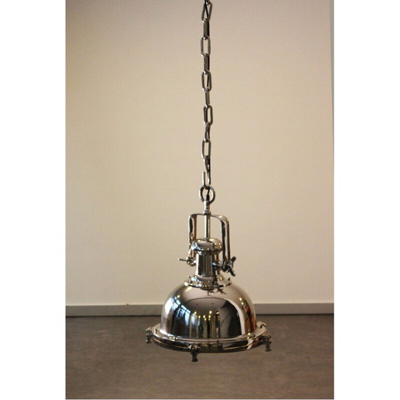 Image 1 of Suspension en nickel, style industriel.