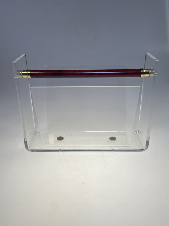 Image 1 of Boîte de conférence/boîte à journaux en plexiglas, années 1970, style régence hollywoodienne