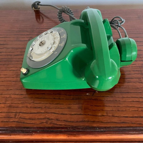 Image 1 of Téléphone à cadran vintage S63 vert