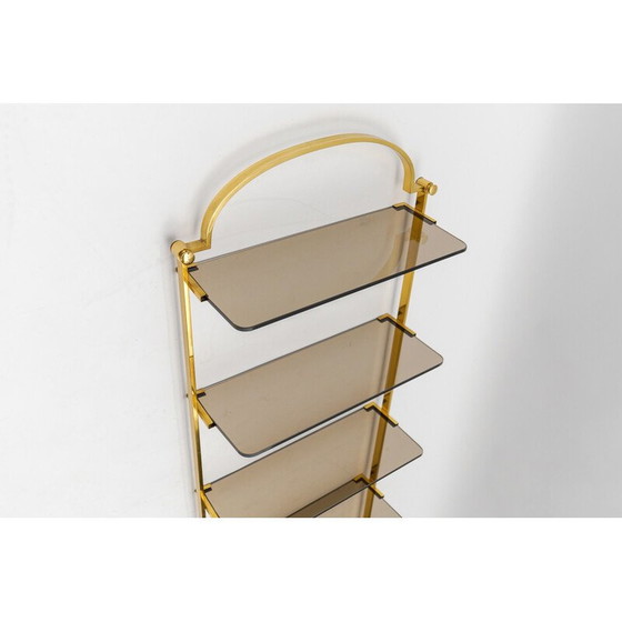 Image 1 of Etagère murale vintage dorée avec étagères en verre fumé, Italie 1960