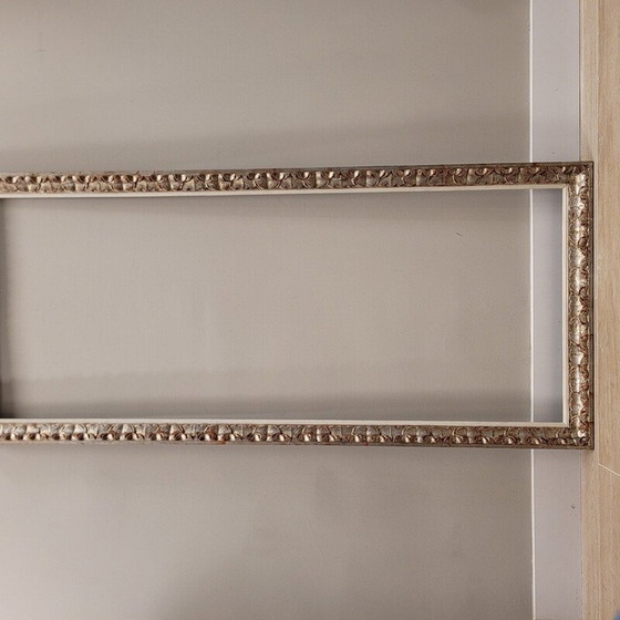 Image 1 of Cadre rectangulaire vintage en bois sculpté et argenté, France 1960