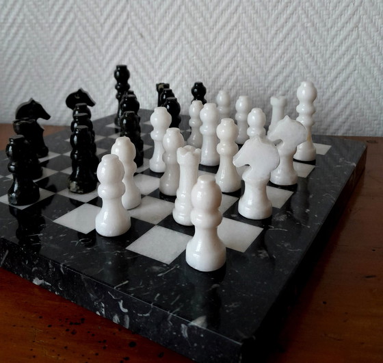 Image 1 of Jeu D'Échecs En Marbre De Corfou