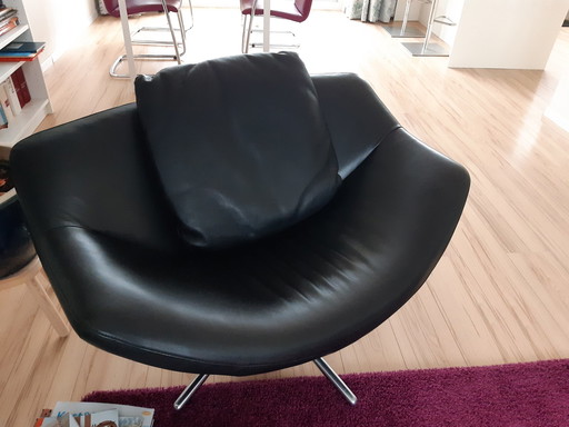 Fauteuil pivotant en cuir
