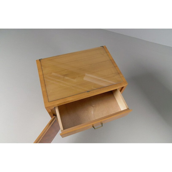 Image 1 of Paire de tables de nuit vintage